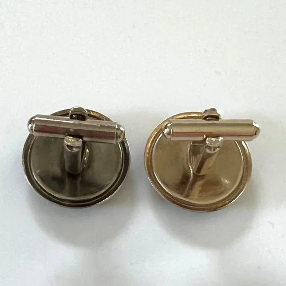 Guitar Music Note Cuff Links - Picture 3 of 4